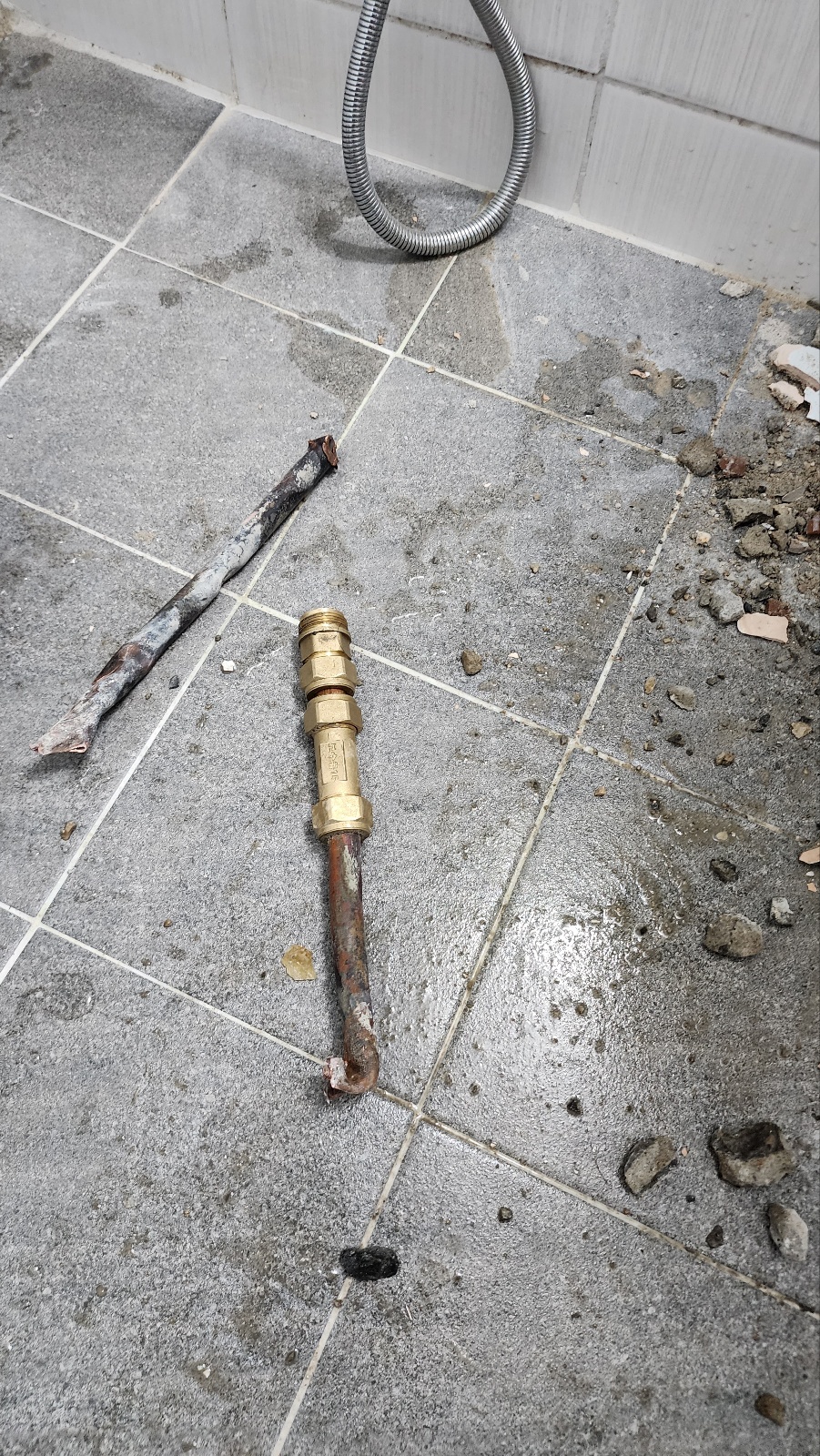 은평구 건물 화장실 누수 피해 정밀 탐지와 국소 보수 사례